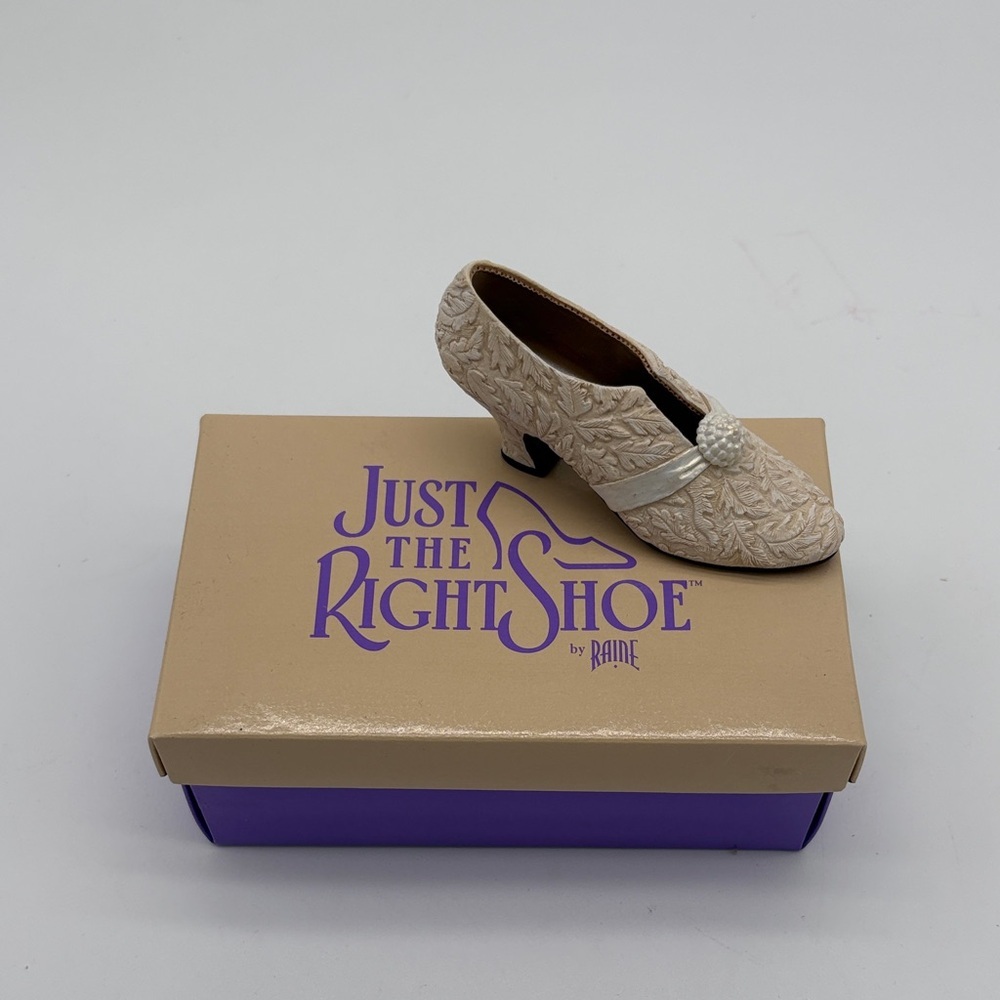 Just the Right Style by Raine "I Do" Miniature Embossed Shoe Figurine